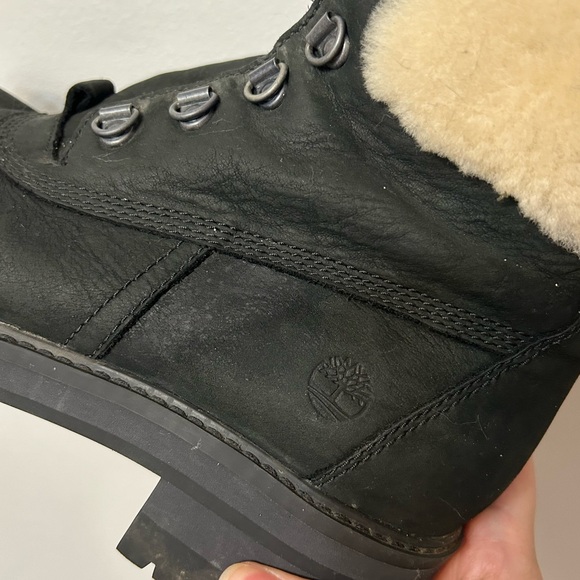 TIMBERLAND Women’s Courmayeur Valley Shearling Lined Boots in Black. Size 7.5W - Picture 3 of 9